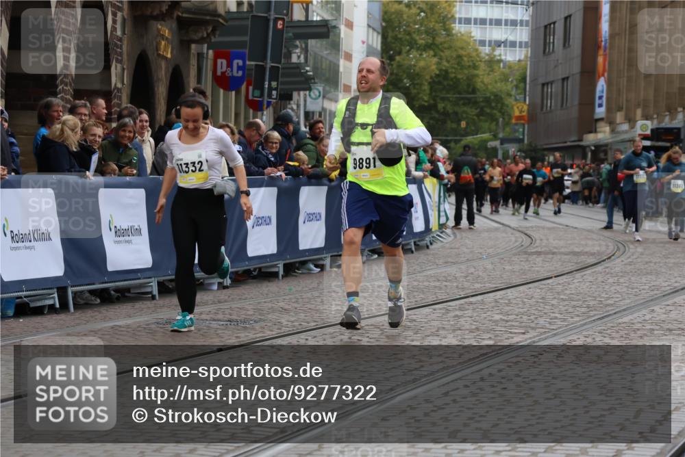 05.10.2025 - 20. swb-Marathon Bremen Strokosch-Dieckow http://msf.ph/oto/9277322 05.10.2025 11:13:14 Ziel 9891, 11332 meine-sportfotos.de