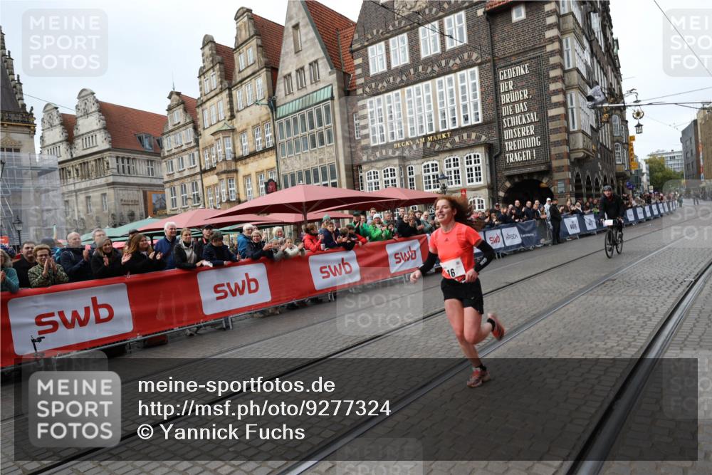 05.10.2025 - 20. swb-Marathon Bremen Yannick Fuchs http://msf.ph/oto/9277324 05.10.2025 12:39:21 Ziel 16 meine-sportfotos.de