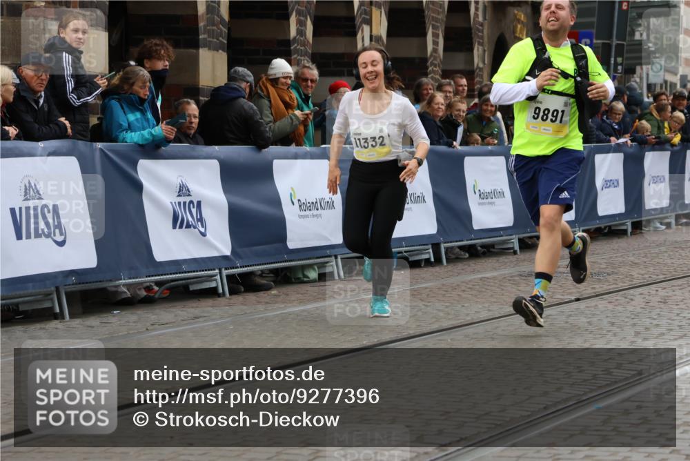 05.10.2025 - 20. swb-Marathon Bremen Strokosch-Dieckow http://msf.ph/oto/9277396 05.10.2025 11:13:15 Ziel 9891, 11332 meine-sportfotos.de