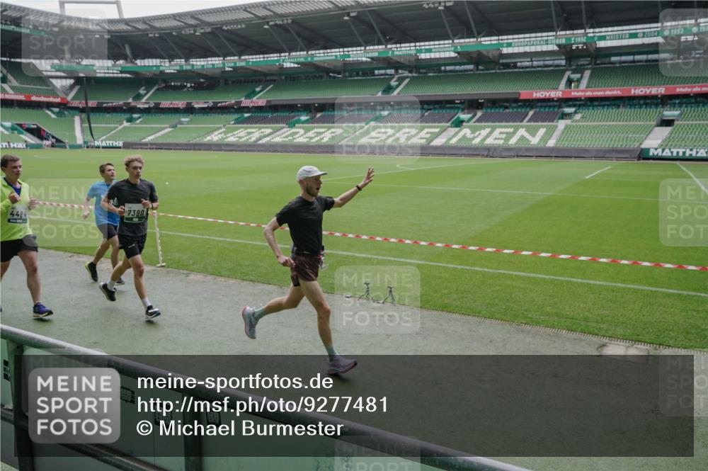 05.10.2025 - 20. swb-Marathon Bremen Michael Burmester http://msf.ph/oto/9277481 05.10.2025 12:56:54 Laufen im Stadion 31, 246, 299, 305, 479, 591, 830, 833, 1161, 1380, 1595, 1627, 1679, 1971, 1977, 2166, 2263, 2269, 2436, 2438, 2571, 2634, 3392, 3471, 3606, 3813, 3980, 4101, 4484, 4485, 5104, 5246, 5255, 5419, 5469, 5503, 5664, 6176, 6250, 6267, 6375, 6451, 6493, 6510, 6864, 6926, 7000, 7017, 7086, 7283, 7292, 7320, 7390, 7431, 7490, 7546, 7578, 7783, 7920, 8479, 8564, 8973, 9054, 9129, 325, 830, 901, 984, 989, 2134, 2149, 3161, 4052, 4288, 4432, 4485, 5370, 5490, 6070, 6441, 8144 meine-sportfotos.de