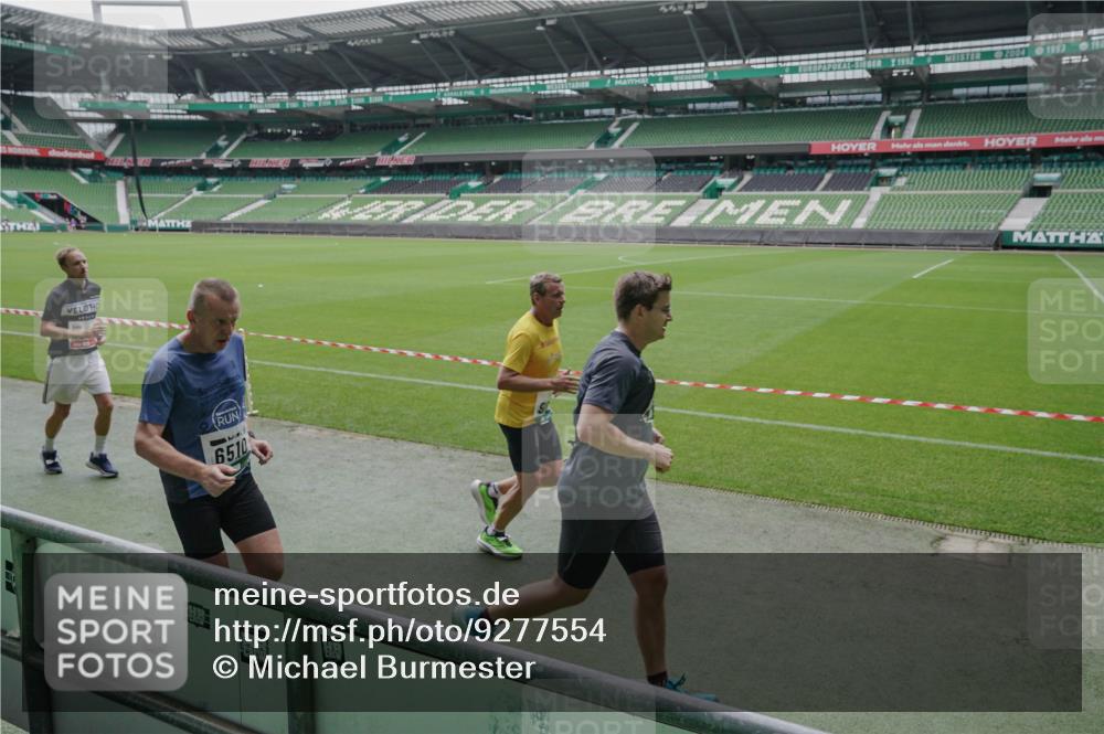 05.10.2025 - 20. swb-Marathon Bremen Michael Burmester http://msf.ph/oto/9277554 05.10.2025 12:57:03 Laufen im Stadion 31, 237, 246, 299, 305, 479, 591, 613, 833, 1161, 1380, 1382, 1595, 1627, 1679, 1971, 1977, 2166, 2263, 2269, 2436, 2522, 2571, 2634, 3392, 3471, 3591, 3606, 3813, 3980, 4101, 4484, 4821, 5104, 5246, 5255, 5419, 5503, 5664, 6250, 6267, 6375, 6451, 6486, 6493, 6510, 6768, 6864, 6926, 7000, 7017, 7086, 7283, 7320, 7371, 7390, 7431, 7490, 7546, 7578, 7783, 8023, 8479, 8564, 8903, 8964, 8973, 9054, 9129, 325, 830, 901, 989, 1380, 2134, 2149, 2438, 3161, 4052, 4485, 5469, 6070 meine-sportfotos.de