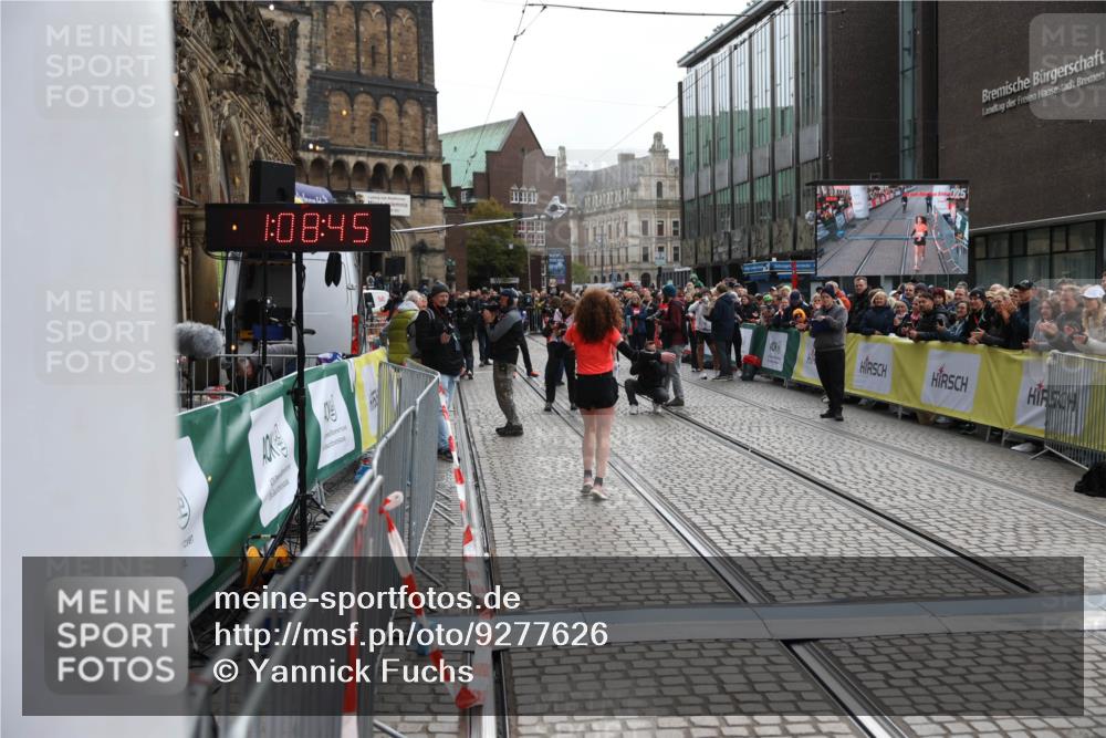 05.10.2025 - 20. swb-Marathon Bremen Yannick Fuchs http://msf.ph/oto/9277626 05.10.2025 12:39:26 Ziel 16 meine-sportfotos.de