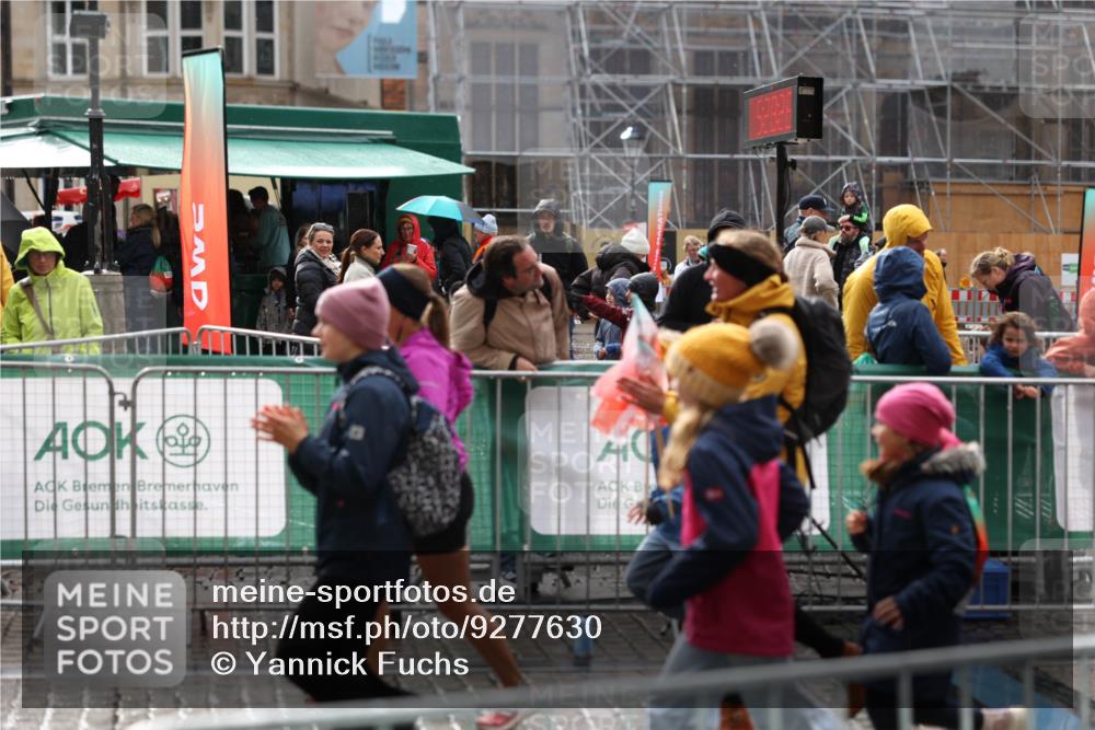 05.10.2025 - 20. swb-Marathon Bremen Yannick Fuchs http://msf.ph/oto/9277630 05.10.2025 14:59:15 Ziel 1442 meine-sportfotos.de