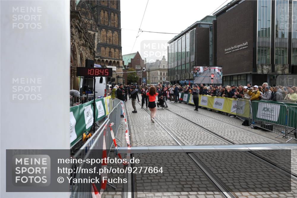 05.10.2025 - 20. swb-Marathon Bremen Yannick Fuchs http://msf.ph/oto/9277664 05.10.2025 12:39:26 Ziel 16 meine-sportfotos.de
