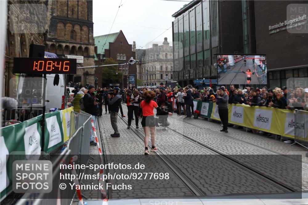 05.10.2025 - 20. swb-Marathon Bremen Yannick Fuchs http://msf.ph/oto/9277698 05.10.2025 12:39:27 Ziel 16 meine-sportfotos.de