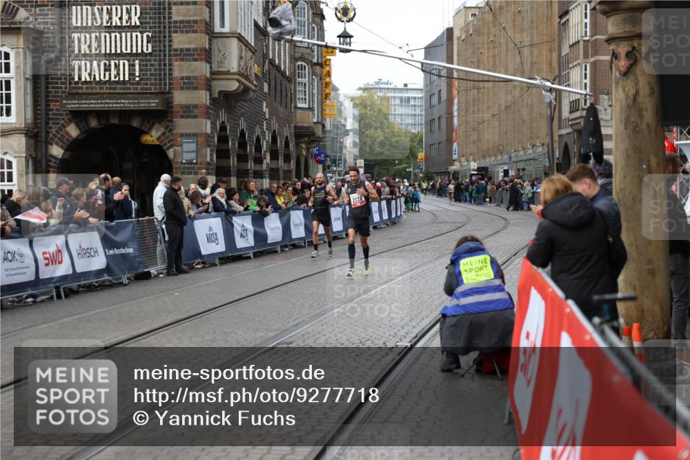 05.10.2025 - 20. swb-Marathon Bremen Yannick Fuchs http://msf.ph/oto/9277718 05.10.2025 12:40:12 Ziel  meine-sportfotos.de