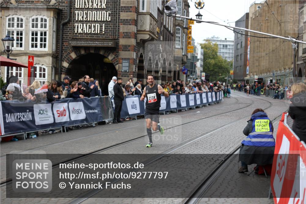 05.10.2025 - 20. swb-Marathon Bremen Yannick Fuchs http://msf.ph/oto/9277797 05.10.2025 12:40:14 Ziel 2138 meine-sportfotos.de