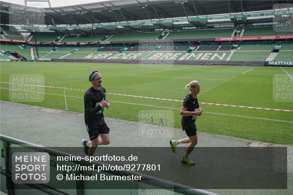 05.10.2025 - 20. swb-Marathon Bremen Michael Burmester http://msf.ph/oto/9277801 05.10.2025 12:57:36 Laufen im Stadion 31, 237, 246, 299, 305, 415, 479, 613, 820, 833, 1317, 1382, 1491, 1627, 1971, 1977, 2166, 2234, 2240, 2269, 2304, 2436, 2522, 2662, 3396, 3471, 3591, 3798, 3813, 3969, 3977, 4089, 4102, 4287, 4401, 4484, 4496, 4747, 4821, 5100, 5104, 5149, 5503, 5562, 5645, 5664, 5728, 6250, 6267, 6317, 6372, 6486, 6493, 6510, 6525, 6534, 6535, 6768, 6999, 7053, 7086, 7371, 7390, 7546, 7578, 7731, 7911, 7940, 8023, 8128, 8801, 8903, 8964, 8973, 8993, 9129, 9983, 11658, 299, 479, 1161, 1595 meine-sportfotos.de
