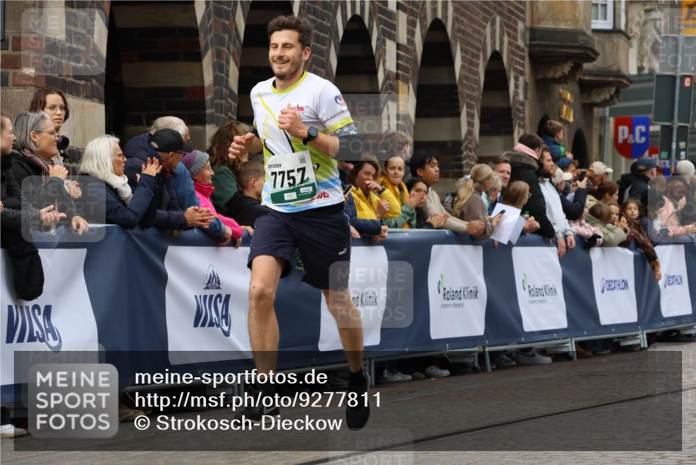 05.10.2025 - 20. swb-Marathon Bremen Strokosch-Dieckow http://msf.ph/oto/9277811 05.10.2025 13:05:30 Ziel 907, 1641, 2360, 2990, 8923 meine-sportfotos.de