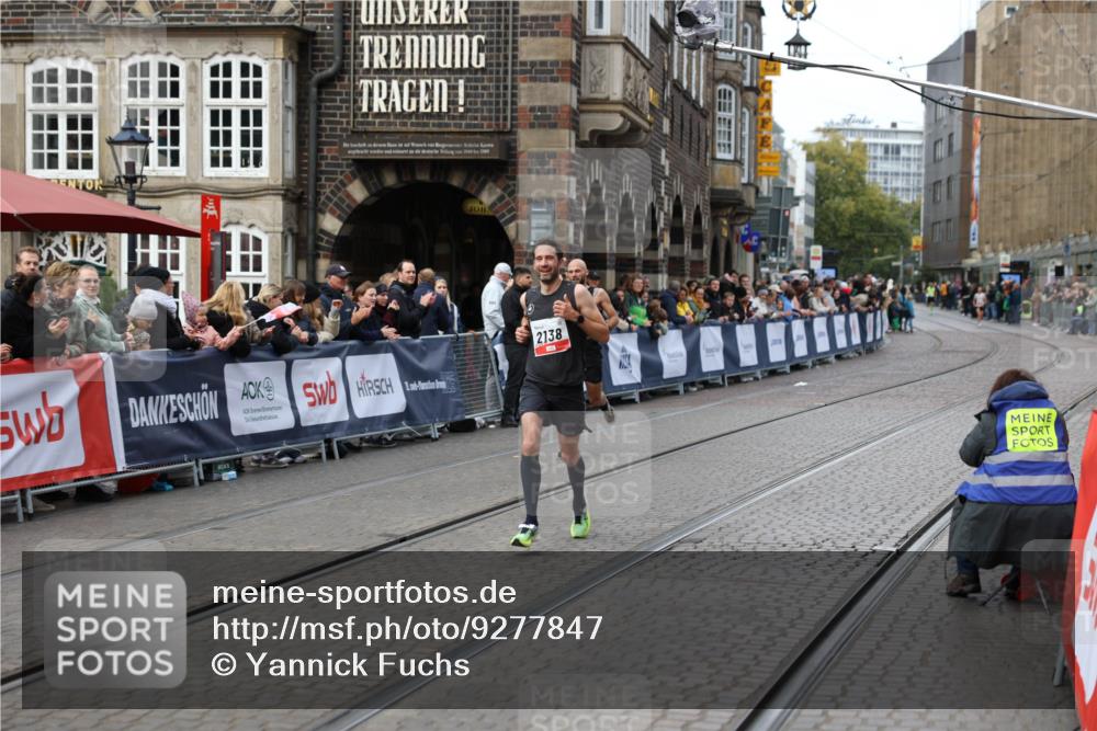 05.10.2025 - 20. swb-Marathon Bremen Yannick Fuchs http://msf.ph/oto/9277847 05.10.2025 12:40:14 Ziel 2138 meine-sportfotos.de