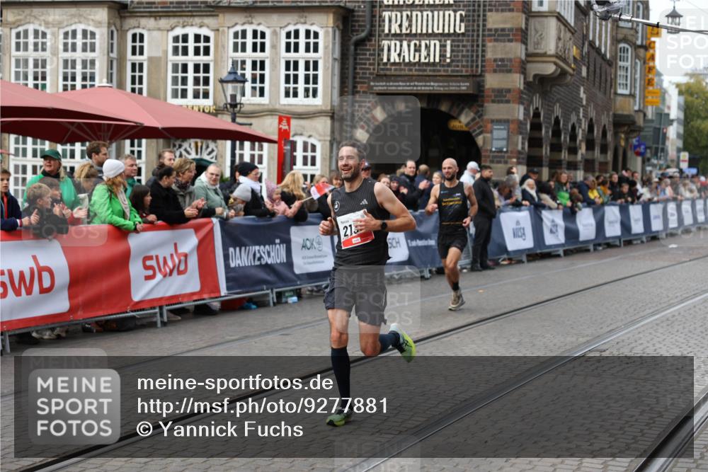 05.10.2025 - 20. swb-Marathon Bremen Yannick Fuchs http://msf.ph/oto/9277881 05.10.2025 12:40:15 Ziel 2138 meine-sportfotos.de