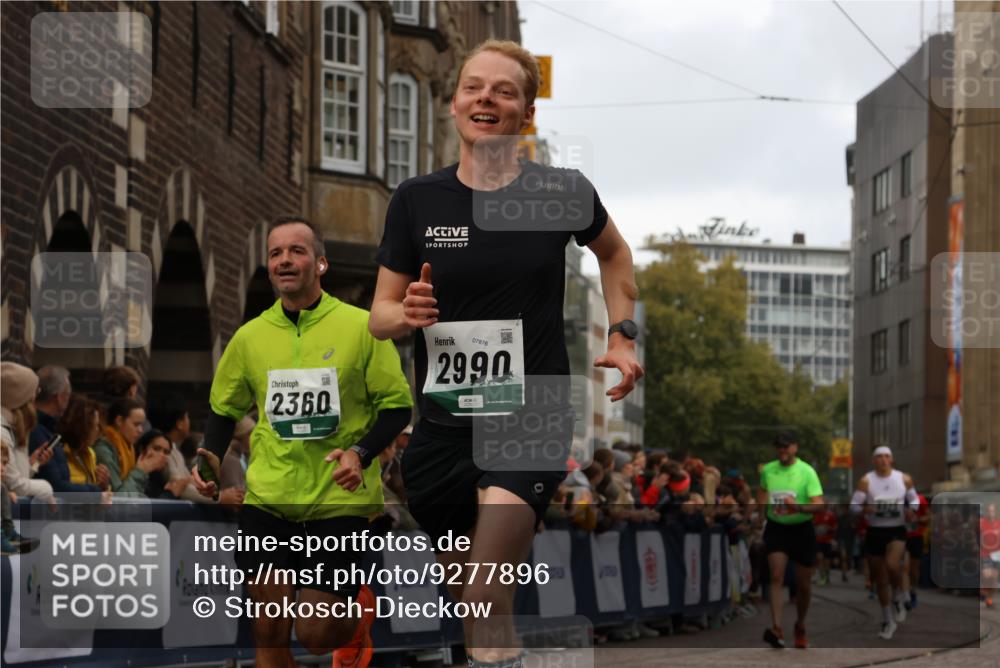 05.10.2025 - 20. swb-Marathon Bremen Strokosch-Dieckow http://msf.ph/oto/9277896 05.10.2025 13:05:32 Ziel 2249, 2360, 2990, 6251, 8923 meine-sportfotos.de