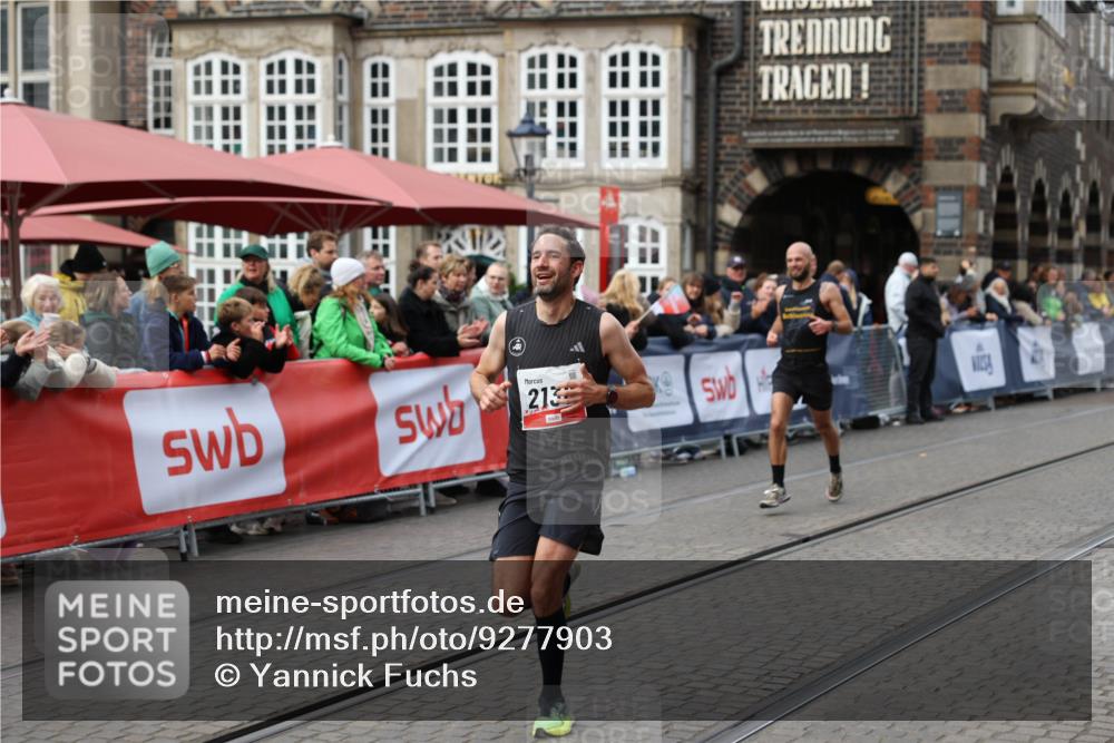 05.10.2025 - 20. swb-Marathon Bremen Yannick Fuchs http://msf.ph/oto/9277903 05.10.2025 12:40:15 Ziel 2138 meine-sportfotos.de