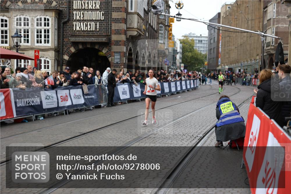 05.10.2025 - 20. swb-Marathon Bremen Yannick Fuchs http://msf.ph/oto/9278006 05.10.2025 12:40:32 Ziel 4 meine-sportfotos.de