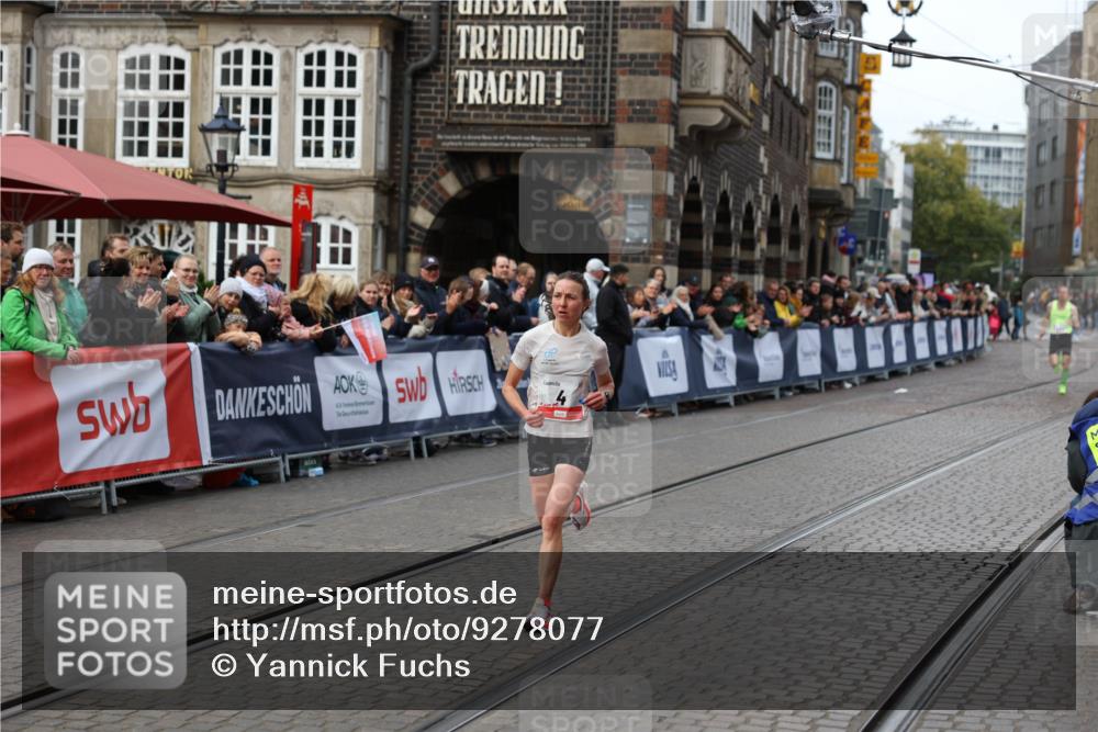 05.10.2025 - 20. swb-Marathon Bremen Yannick Fuchs http://msf.ph/oto/9278077 05.10.2025 12:40:33 Ziel 4 meine-sportfotos.de