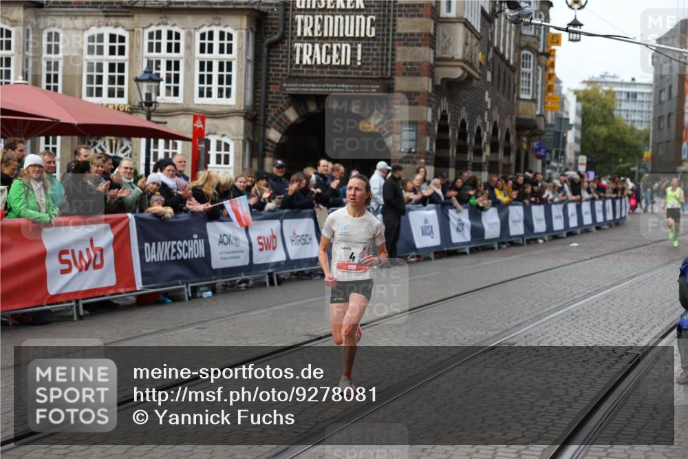 05.10.2025 - 20. swb-Marathon Bremen Yannick Fuchs http://msf.ph/oto/9278081 05.10.2025 12:40:34 Ziel 4 meine-sportfotos.de