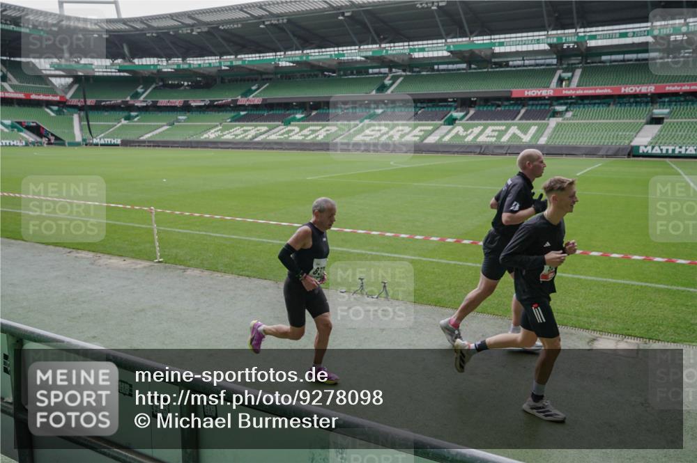 05.10.2025 - 20. swb-Marathon Bremen Michael Burmester http://msf.ph/oto/9278098 05.10.2025 12:58:18 Laufen im Stadion 90, 415, 726, 846, 963, 988, 1503, 1619, 1716, 2158, 2234, 2240, 2648, 2662, 2734, 2821, 2893, 2922, 3254, 3373, 3467, 3573, 3602, 3977, 4102, 4287, 4389, 4401, 4446, 4709, 4747, 5163, 5214, 5261, 5313, 5562, 5645, 5728, 5917, 6113, 6161, 6317, 6326, 6372, 6525, 6672, 6675, 6676, 6944, 6999, 7038, 7053, 7588, 7731, 7813, 7911, 7976, 8091, 8113, 8128, 8328, 8379, 8576, 8827, 8972, 8993, 9112, 9151, 11658, 237, 613, 820, 1317, 1491, 2304, 2522, 3396, 3591, 8128 meine-sportfotos.de