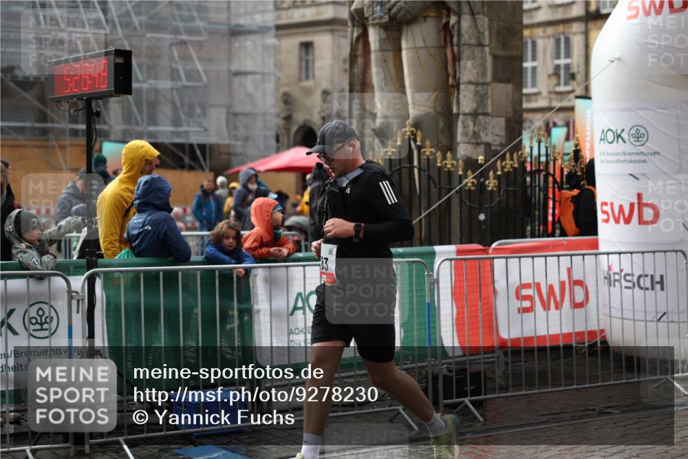 05.10.2025 - 20. swb-Marathon Bremen Yannick Fuchs http://msf.ph/oto/9278230 05.10.2025 14:59:37 Ziel 783 meine-sportfotos.de