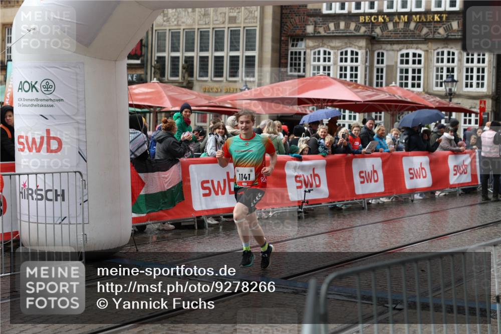 05.10.2025 - 20. swb-Marathon Bremen Yannick Fuchs http://msf.ph/oto/9278266 05.10.2025 14:59:54 Ziel 1141 meine-sportfotos.de