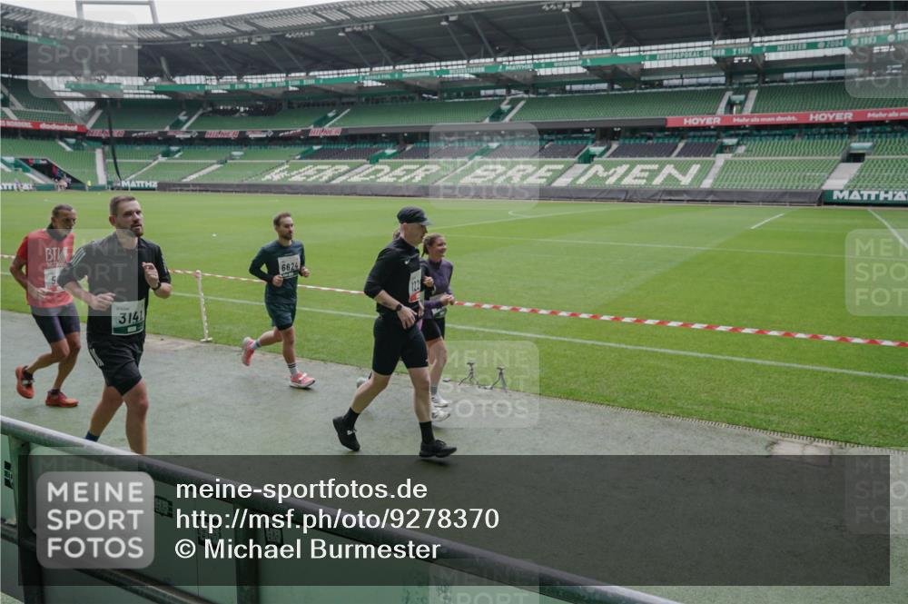 05.10.2025 - 20. swb-Marathon Bremen Michael Burmester http://msf.ph/oto/9278370 05.10.2025 12:58:55 Laufen im Stadion 90, 219, 586, 667, 726, 988, 1229, 1503, 1516, 1619, 1716, 1843, 1854, 2496, 2734, 2797, 2821, 2922, 2941, 3141, 3252, 3254, 3467, 3573, 3602, 3615, 3791, 4095, 4113, 4522, 4709, 4783, 4827, 4909, 4967, 5123, 5214, 5261, 5530, 5584, 5722, 5808, 5878, 5891, 6007, 6030, 6113, 6374, 6561, 6624, 6672, 6675, 6676, 6882, 6944, 7038, 7169, 7185, 7262, 7311, 7312, 7550, 7813, 7976, 8214, 8247, 8355, 8379, 8539, 8972, 9024, 9112, 90, 846, 2158, 2648, 2893, 4389, 4446, 5313 meine-sportfotos.de