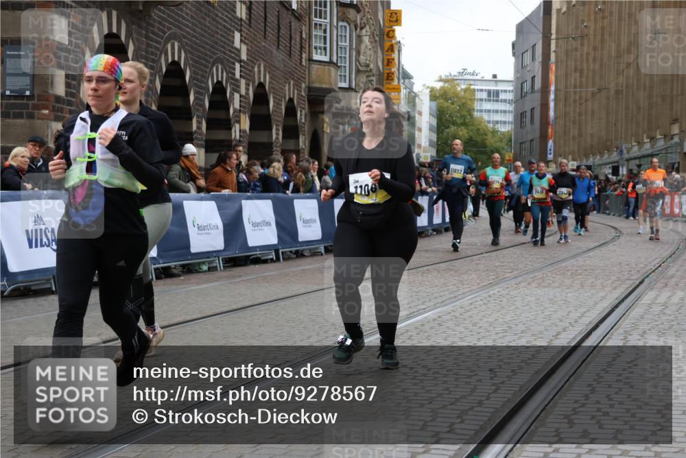 05.10.2025 - 20. swb-Marathon Bremen Strokosch-Dieckow http://msf.ph/oto/9278567 05.10.2025 11:13:45 Ziel 9242, 9899, 9946, 10040, 10364, 10574, 10671, 10705, 10707, 10842, 10957, 11060, 11068, 11264, 11385 meine-sportfotos.de