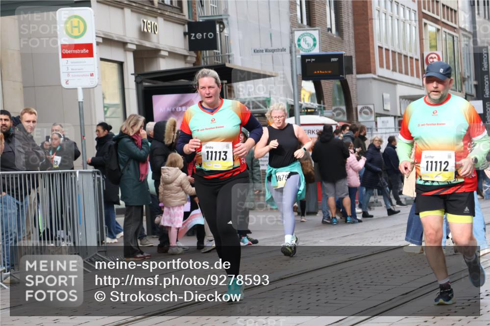 05.10.2025 - 20. swb-Marathon Bremen Strokosch-Dieckow http://msf.ph/oto/9278593 05.10.2025 11:15:04 Ziel 8844, 9441, 9643, 9767, 9768, 9959, 10976, 11112, 11113, 11293, 8844, 9441, 9643, 9767, 9768, 9959, 10976, 11112, 11113, 11293 meine-sportfotos.de