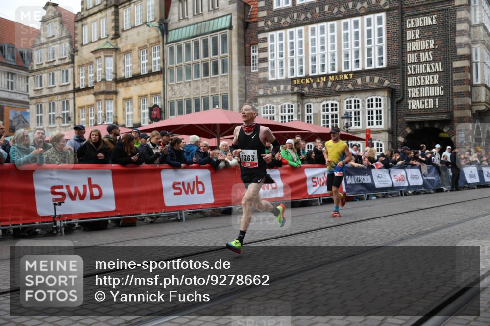 05.10.2025 - 20. swb-Marathon Bremen Yannick Fuchs http://msf.ph/oto/9278662 05.10.2025 12:42:21 Ziel 1024, 1363, 7751 meine-sportfotos.de