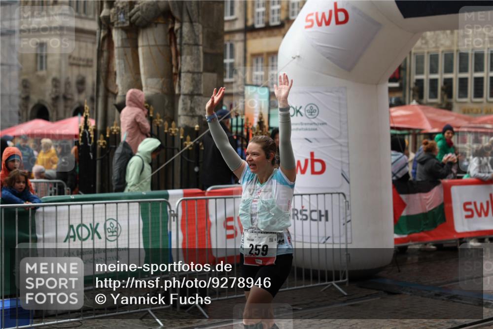 05.10.2025 - 20. swb-Marathon Bremen Yannick Fuchs http://msf.ph/oto/9278946 05.10.2025 15:00:04 Ziel 259 meine-sportfotos.de
