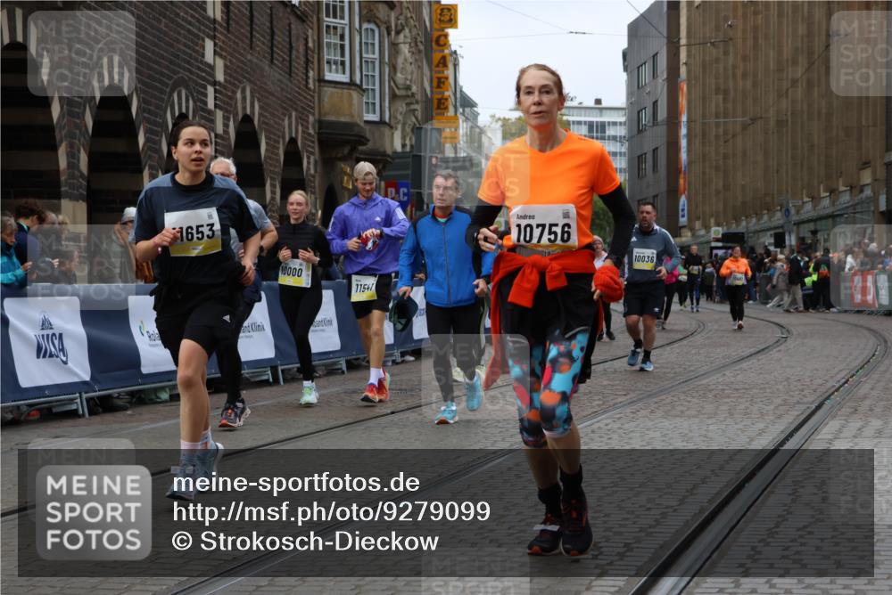 05.10.2025 - 20. swb-Marathon Bremen Strokosch-Dieckow http://msf.ph/oto/9279099 05.10.2025 11:13:54 Ziel 7014, 7410, 9342, 9631, 9667, 9946, 10000, 10036, 10512, 10671, 10721, 10756, 10842, 11541, 11548, 11652, 11653 meine-sportfotos.de