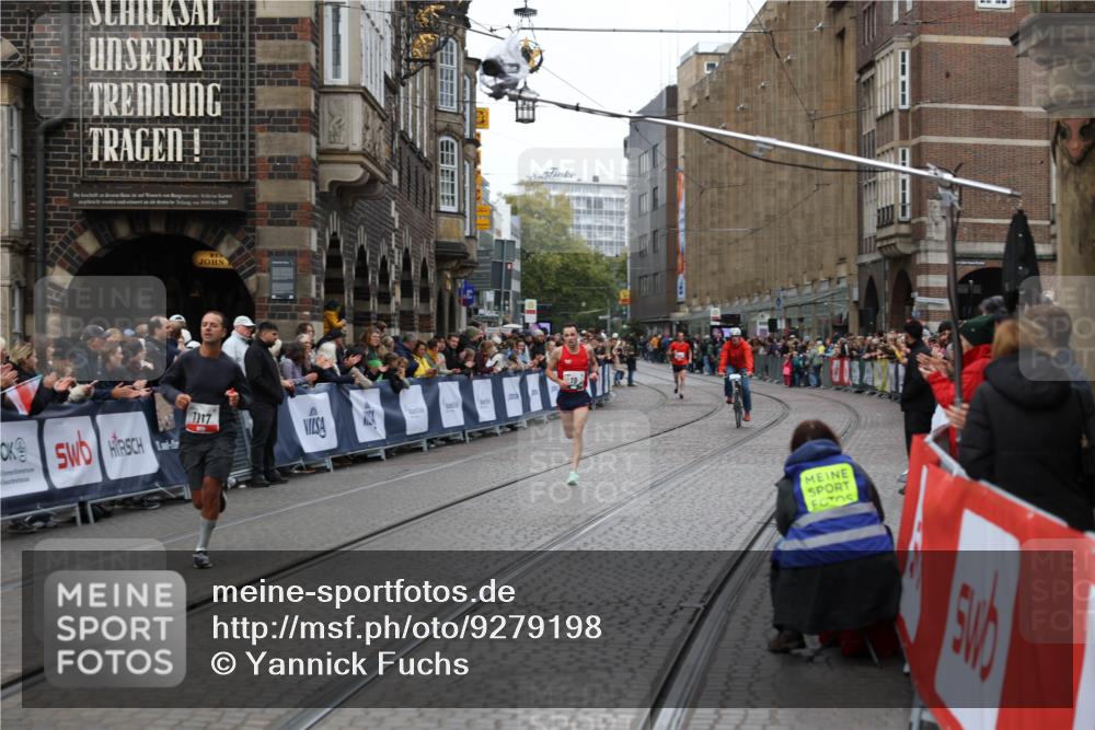 05.10.2025 - 20. swb-Marathon Bremen Yannick Fuchs http://msf.ph/oto/9279198 05.10.2025 12:42:38 Ziel 1117 meine-sportfotos.de