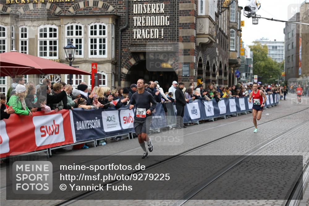 05.10.2025 - 20. swb-Marathon Bremen Yannick Fuchs http://msf.ph/oto/9279225 05.10.2025 12:42:38 Ziel 1117 meine-sportfotos.de