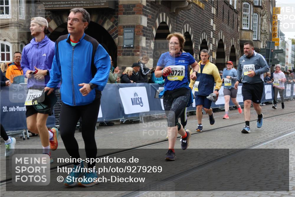 05.10.2025 - 20. swb-Marathon Bremen Strokosch-Dieckow http://msf.ph/oto/9279269 05.10.2025 11:13:58 Ziel 7014, 9012, 9342, 9631, 9667, 10000, 10036, 10512, 10721, 11541, 11548 meine-sportfotos.de