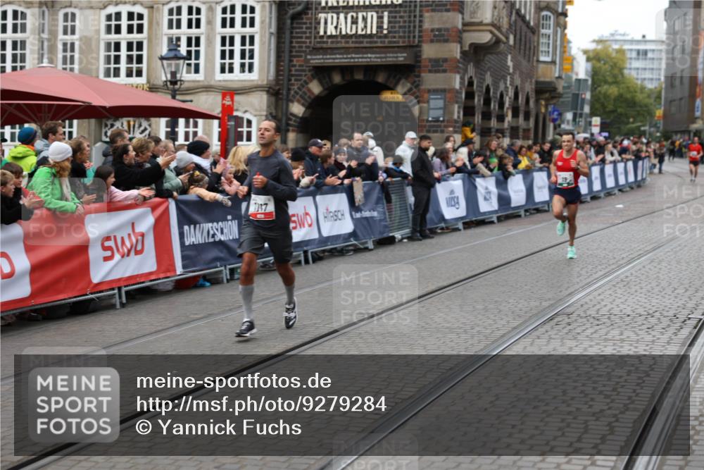 05.10.2025 - 20. swb-Marathon Bremen Yannick Fuchs http://msf.ph/oto/9279284 05.10.2025 12:42:39 Ziel 18, 1117 meine-sportfotos.de