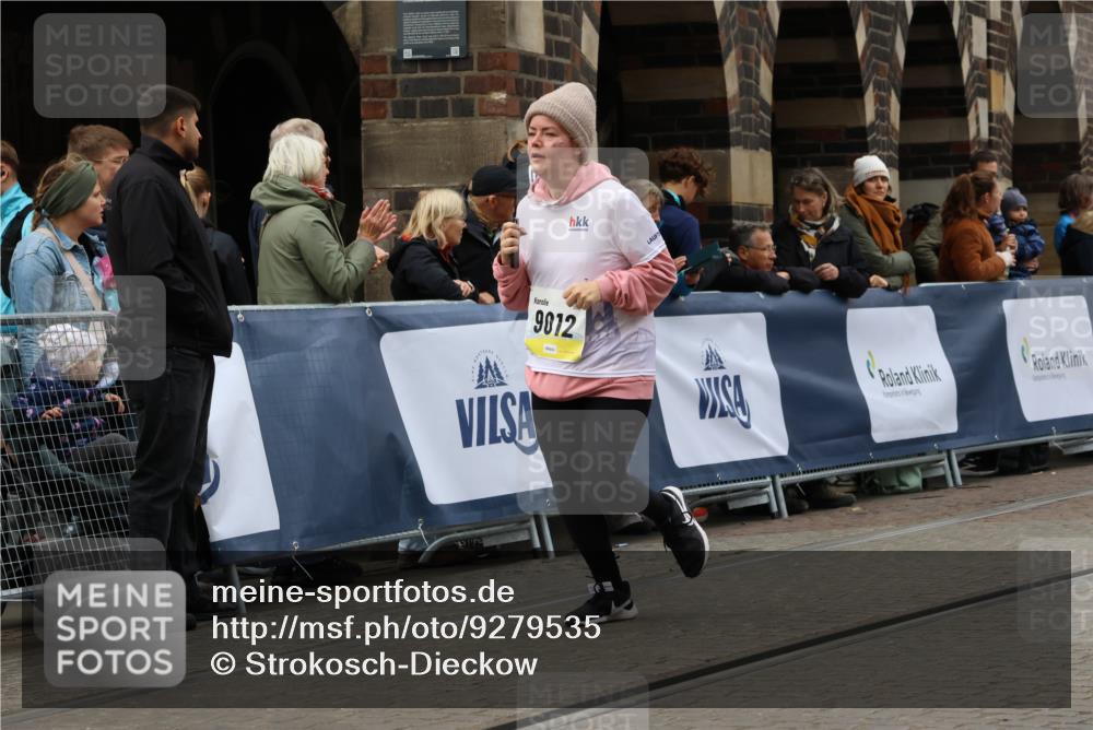 05.10.2025 - 20. swb-Marathon Bremen Strokosch-Dieckow http://msf.ph/oto/9279535 05.10.2025 11:14:02 Ziel 9012, 9342, 9380, 9631, 10000, 10036, 10491, 10512, 10721, 11036, 11541, 11548 meine-sportfotos.de