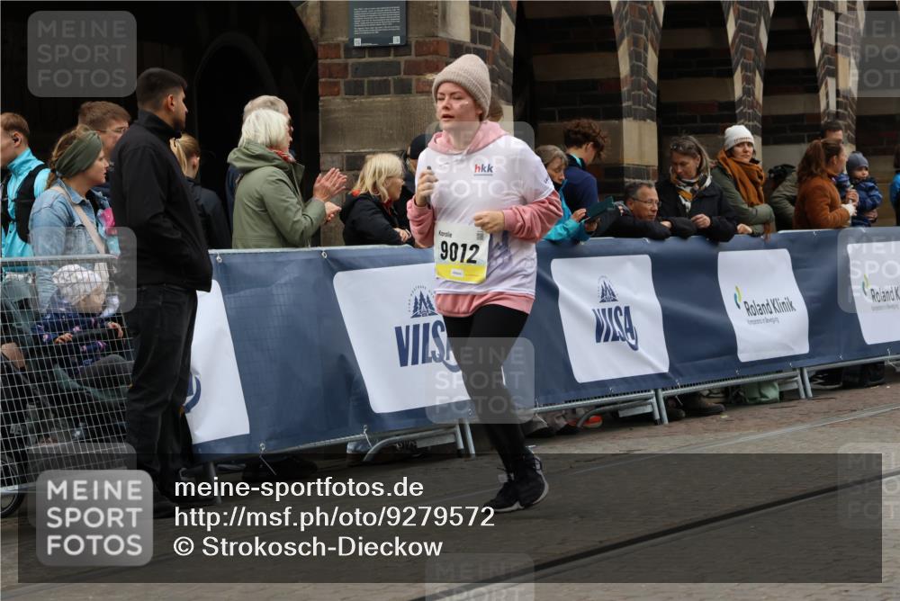 05.10.2025 - 20. swb-Marathon Bremen Strokosch-Dieckow http://msf.ph/oto/9279572 05.10.2025 11:14:02 Ziel 9012, 9342, 9380, 9631, 10000, 10036, 10491, 10512, 10721, 11036, 11541, 11548 meine-sportfotos.de