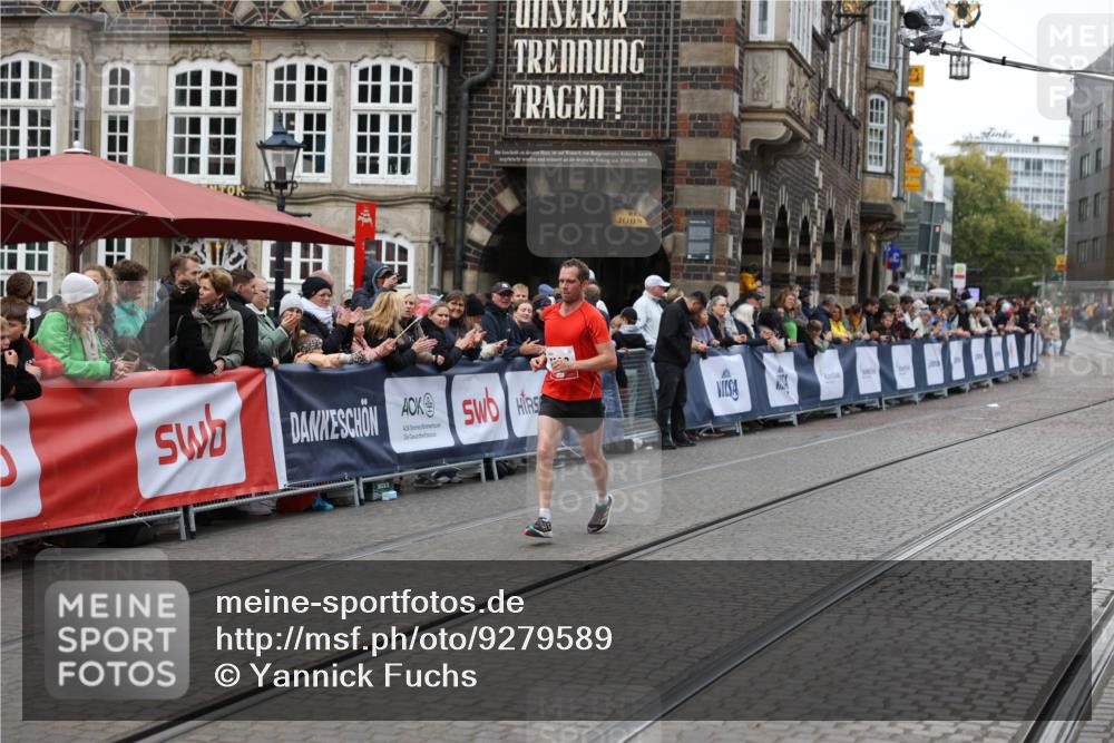 05.10.2025 - 20. swb-Marathon Bremen Yannick Fuchs http://msf.ph/oto/9279589 05.10.2025 12:42:50 Ziel 1162 meine-sportfotos.de
