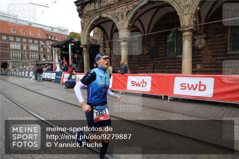 05.10.2025 - 20. swb-Marathon Bremen Yannick Fuchs http://msf.ph/oto/9279887 05.10.2025 12:46:22 Ziel 1303 meine-sportfotos.de