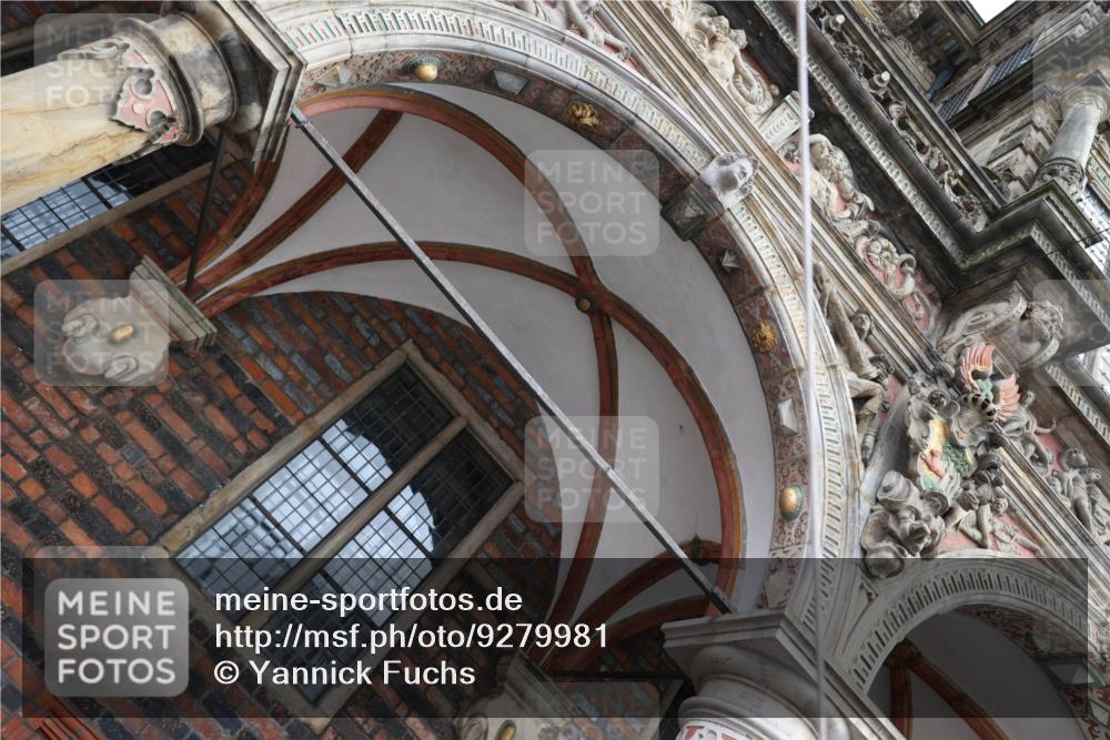 05.10.2025 - 20. swb-Marathon Bremen Yannick Fuchs http://msf.ph/oto/9279981 05.10.2025 12:50:37 Ziel 664, 2033, 2267 meine-sportfotos.de