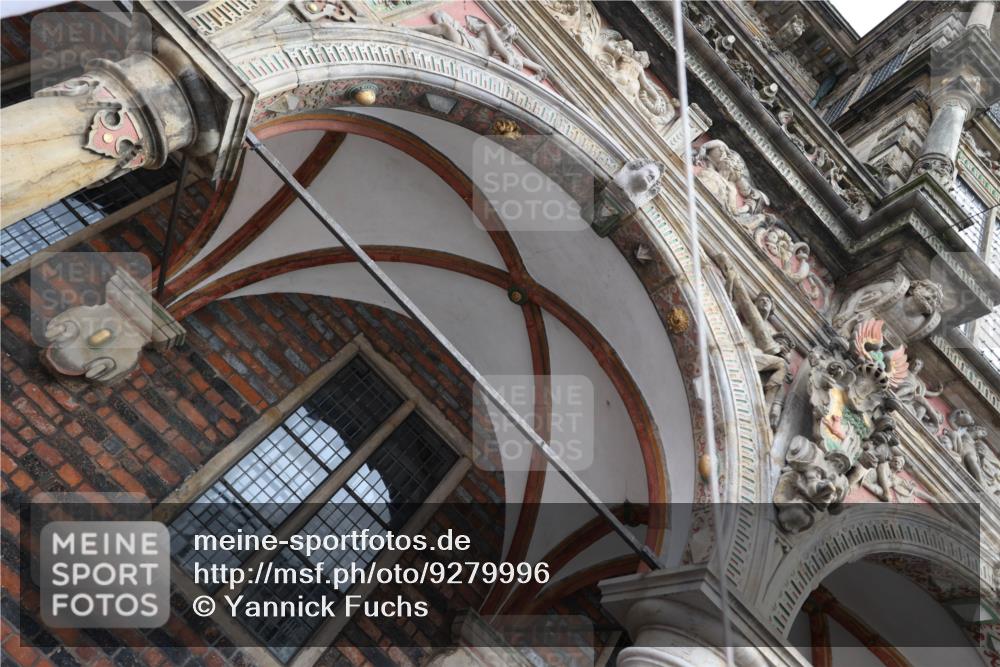 05.10.2025 - 20. swb-Marathon Bremen Yannick Fuchs http://msf.ph/oto/9279996 05.10.2025 12:50:37 Ziel 664, 2033, 2267 meine-sportfotos.de