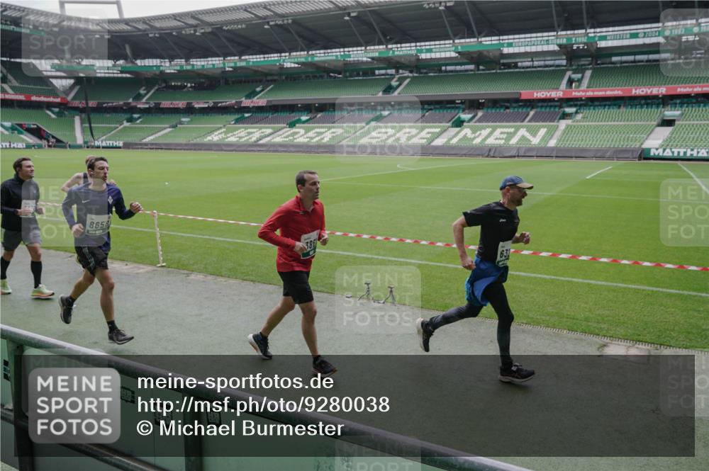 05.10.2025 - 20. swb-Marathon Bremen Michael Burmester http://msf.ph/oto/9280038 05.10.2025 13:02:13 Laufen im Stadion 97, 428, 493, 518, 672, 729, 772, 843, 921, 1030, 1256, 1348, 1361, 1452, 1704, 1732, 1744, 1759, 1856, 1899, 1924, 1933, 1996, 2143, 2245, 2272, 2306, 2555, 2772, 2774, 2796, 2910, 2912, 2991, 3053, 3206, 3208, 3217, 3525, 3526, 3673, 3861, 3926, 3930, 4017, 4018, 4086, 4129, 4364, 4409, 4444, 4464, 4477, 4481, 4564, 4688, 4705, 4817, 4847, 4882, 4947, 4980, 4985, 5309, 5557, 5570, 5580, 5652, 5731, 5893, 5934, 6157, 6325, 6328, 6382, 7217, 152 meine-sportfotos.de