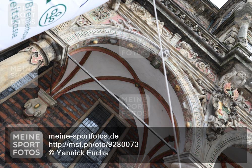 05.10.2025 - 20. swb-Marathon Bremen Yannick Fuchs http://msf.ph/oto/9280073 05.10.2025 12:50:37 Ziel 664, 2033, 2267 meine-sportfotos.de