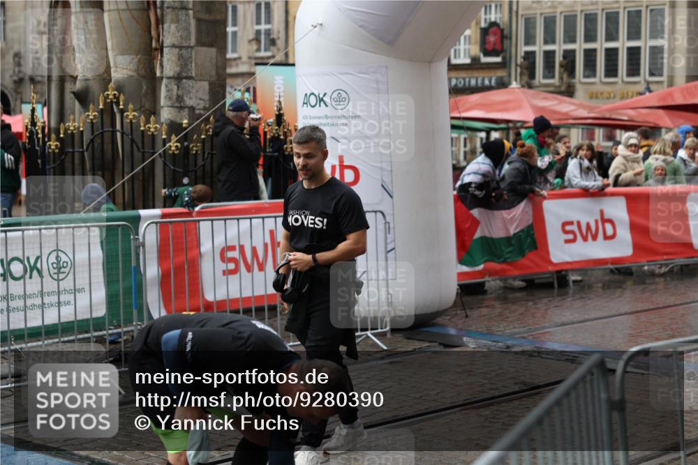 05.10.2025 - 20. swb-Marathon Bremen Yannick Fuchs http://msf.ph/oto/9280390 05.10.2025 15:01:25 Ziel 1835 meine-sportfotos.de