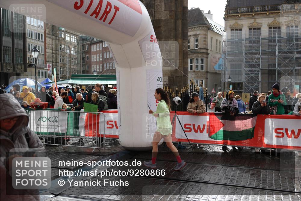 05.10.2025 - 20. swb-Marathon Bremen Yannick Fuchs http://msf.ph/oto/9280866 05.10.2025 15:03:14 Ziel 1820 meine-sportfotos.de