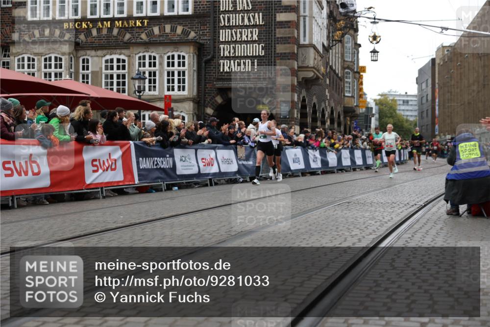 05.10.2025 - 20. swb-Marathon Bremen Yannick Fuchs http://msf.ph/oto/9281033 05.10.2025 12:55:18 Ziel 1231, 2151, 4030 meine-sportfotos.de