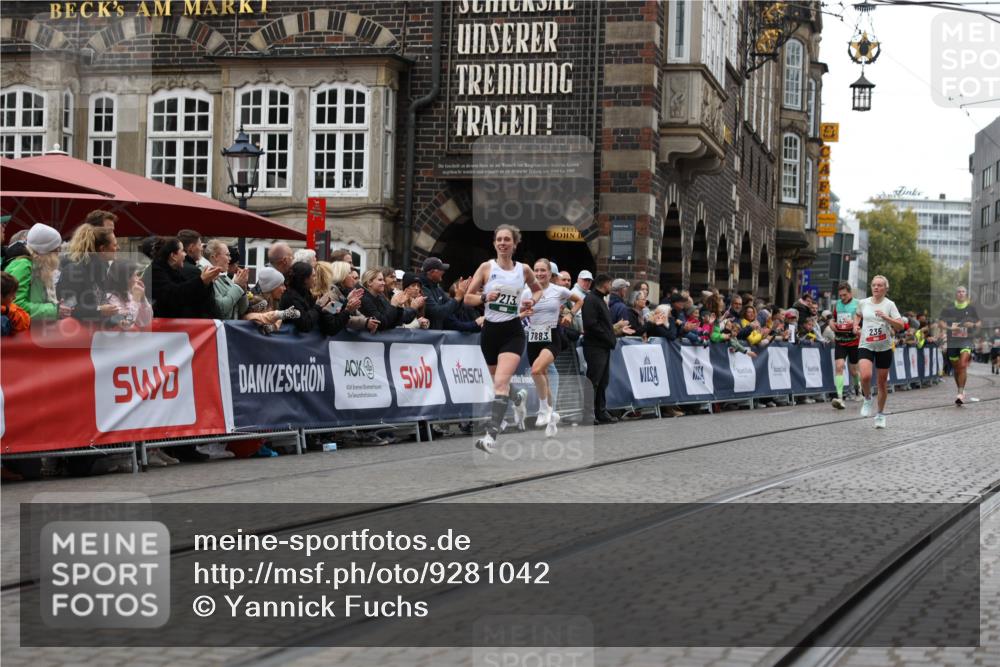 05.10.2025 - 20. swb-Marathon Bremen Yannick Fuchs http://msf.ph/oto/9281042 05.10.2025 12:55:19 Ziel 1231, 4030, 7213 meine-sportfotos.de