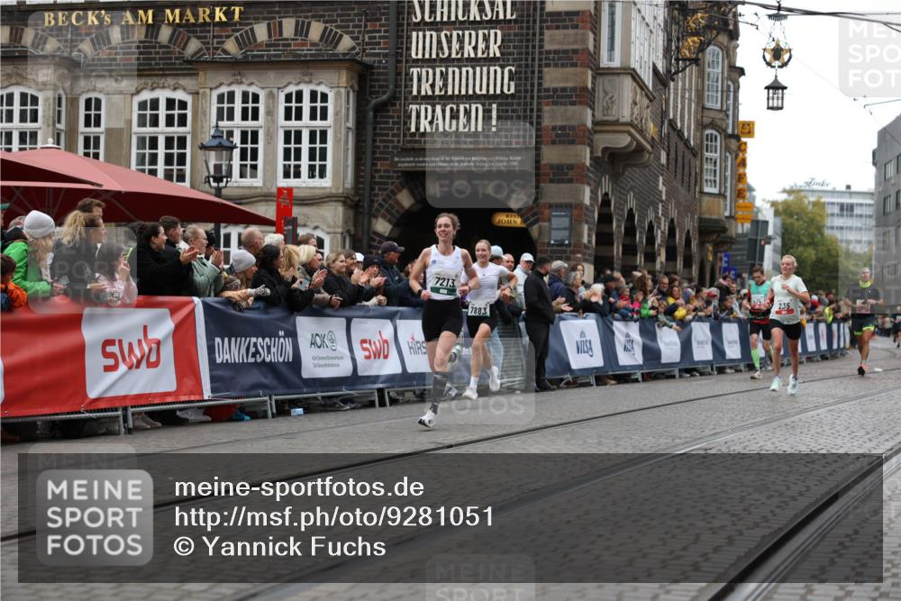 05.10.2025 - 20. swb-Marathon Bremen Yannick Fuchs http://msf.ph/oto/9281051 05.10.2025 12:55:19 Ziel 1231, 4030, 7213 meine-sportfotos.de