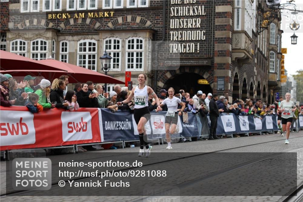 05.10.2025 - 20. swb-Marathon Bremen Yannick Fuchs http://msf.ph/oto/9281088 05.10.2025 12:55:19 Ziel 1231, 4030, 7213 meine-sportfotos.de