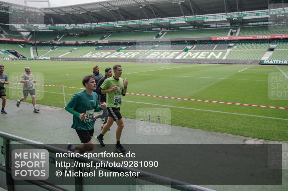05.10.2025 - 20. swb-Marathon Bremen Michael Burmester http://msf.ph/oto/9281090 05.10.2025 13:04:18 Laufen im Stadion 100, 360, 414, 421, 470, 490, 592, 607, 898, 1012, 1019, 1080, 1084, 1336, 1413, 1468, 1478, 1695, 1852, 1914, 1975, 1997, 2016, 2086, 2333, 2567, 2617, 2664, 2989, 3037, 3072, 3346, 3433, 3483, 3485, 3658, 3901, 4001, 4005, 4053, 4087, 4243, 4244, 4335, 4453, 4462, 4501, 4524, 4528, 4627, 4637, 4638, 4651, 4757, 4793, 4803, 4840, 4858, 4928, 5043, 5082, 5137, 5162, 5212, 5236, 5247, 5343, 5446, 5464, 5489, 5832, 5966, 5969, 6011, 6145, 6287, 6414, 6447, 6529, 6584, 6635, 396 meine-sportfotos.de