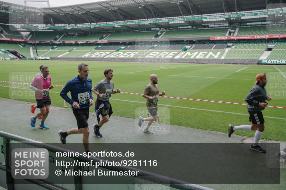05.10.2025 - 20. swb-Marathon Bremen Michael Burmester http://msf.ph/oto/9281116 05.10.2025 13:04:19 Laufen im Stadion 100, 360, 414, 421, 470, 490, 592, 607, 898, 1012, 1019, 1080, 1084, 1336, 1413, 1468, 1478, 1695, 1852, 1914, 1975, 1997, 2016, 2086, 2333, 2567, 2617, 2664, 2989, 3037, 3072, 3346, 3433, 3483, 3485, 3658, 3901, 4001, 4005, 4053, 4087, 4243, 4244, 4335, 4453, 4462, 4501, 4524, 4528, 4627, 4637, 4638, 4651, 4757, 4793, 4803, 4840, 4858, 4928, 5043, 5082, 5137, 5162, 5212, 5236, 5247, 5343, 5446, 5464, 5489, 5832, 5966, 5969, 6011, 6145, 6287, 6414, 6529, 6584, 6635, 396 meine-sportfotos.de