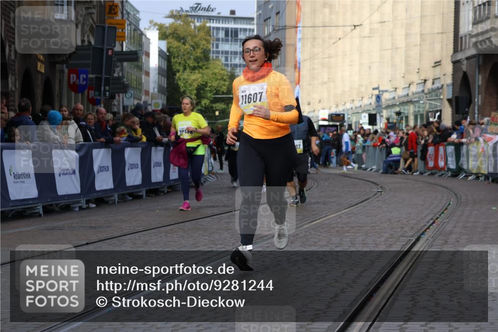 05.10.2025 - 20. swb-Marathon Bremen Strokosch-Dieckow http://msf.ph/oto/9281244 05.10.2025 11:14:57 Ziel 10496, 11107, 11345, 11607 meine-sportfotos.de
